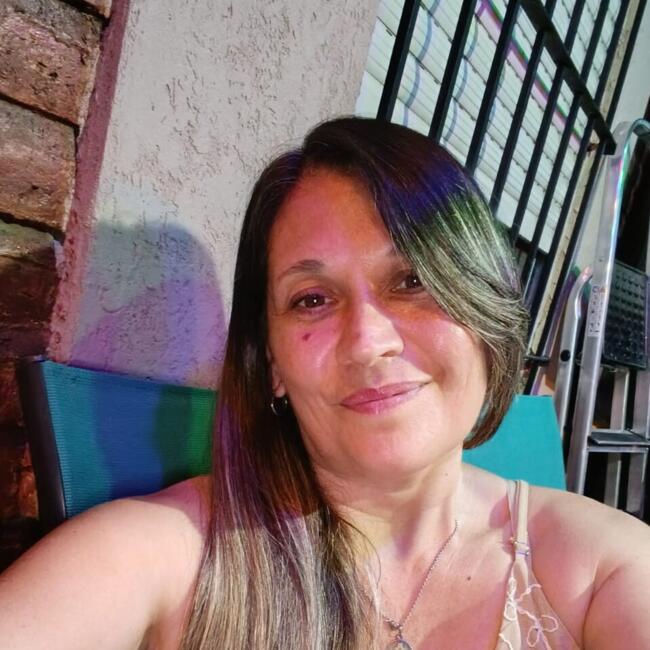 Babysitter in San Fernando: Cristina