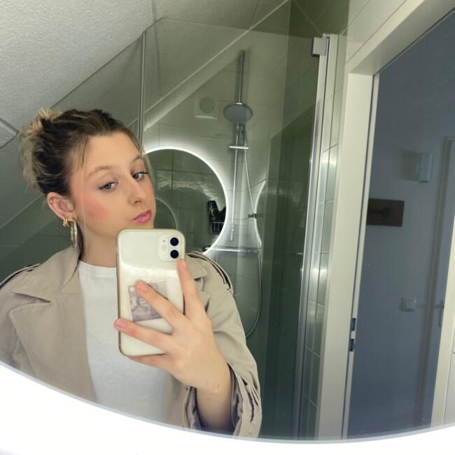 Babysitter in Maaseik: Lenthe