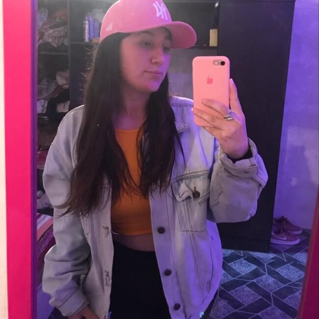 Babysitter in Montevideo: Jess