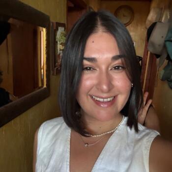 Babysitter in Adelaide: Javiera