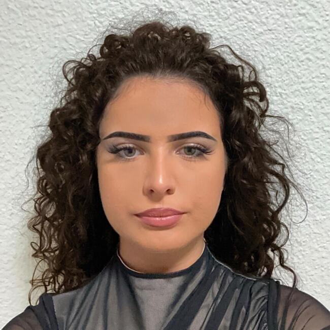 Babysitter in Bourg-la-Reine: Manon