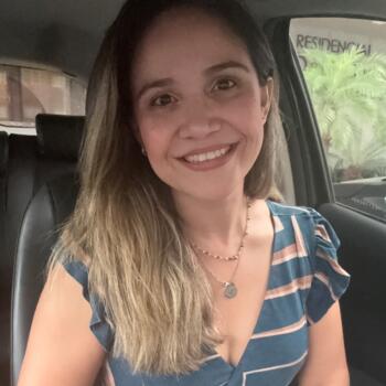 Babysitter in Brasília: Samara