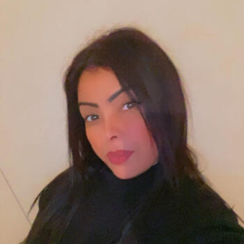 Babysitter Le Havre: HOURIA