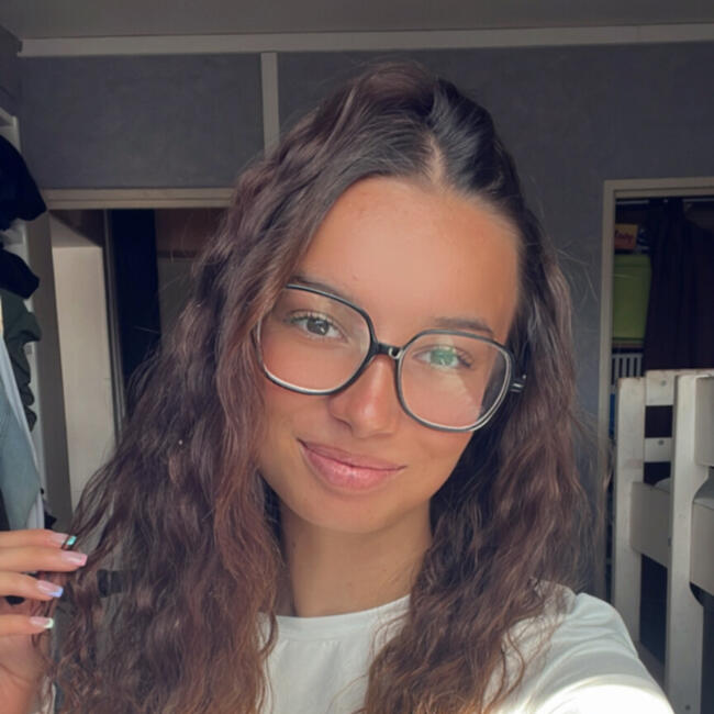 Babysitter in Roubaix: Flavie