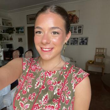 Nanny in Seville: Lola