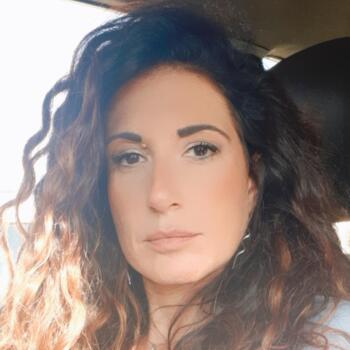 Lavoro per babysitter a Napoli: lavoro per babysitter Eliana