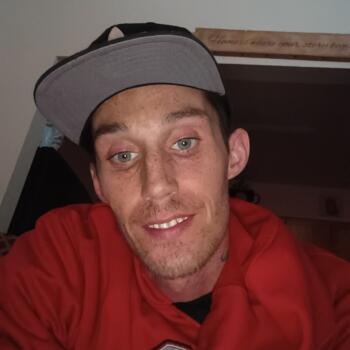 Nanny in Youngstown: Devon