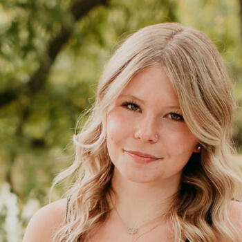 Babysitter in Oconomowoc: Kaylee