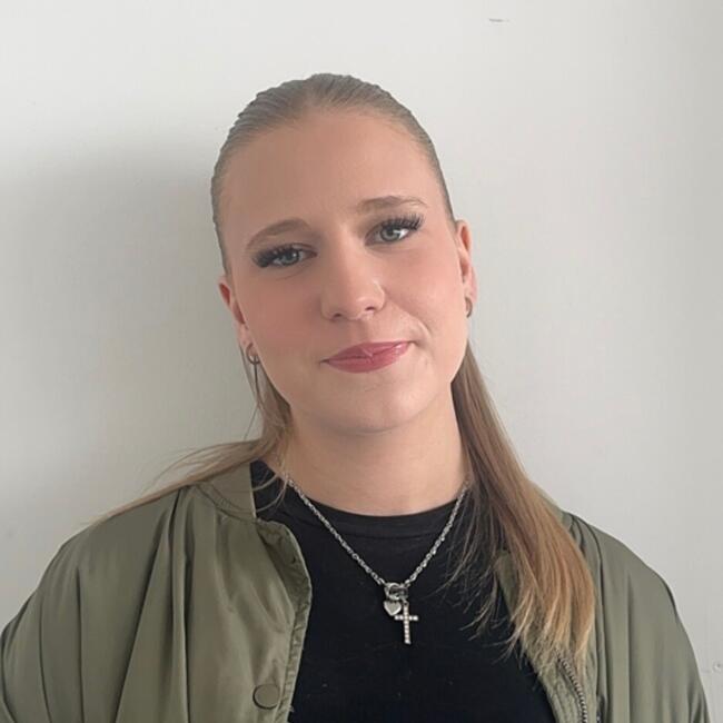 Babysitter in Vienna: Emily