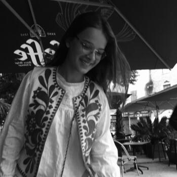 Babysitter in Tours: Juliette