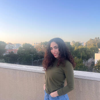 בייביסיטר תל אביב-יפו: Neomi