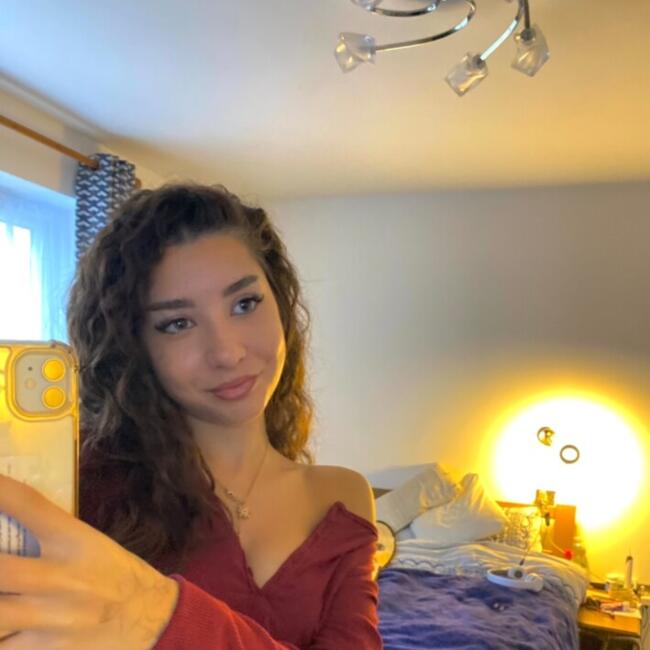 Babysitter in Luton: Victoria