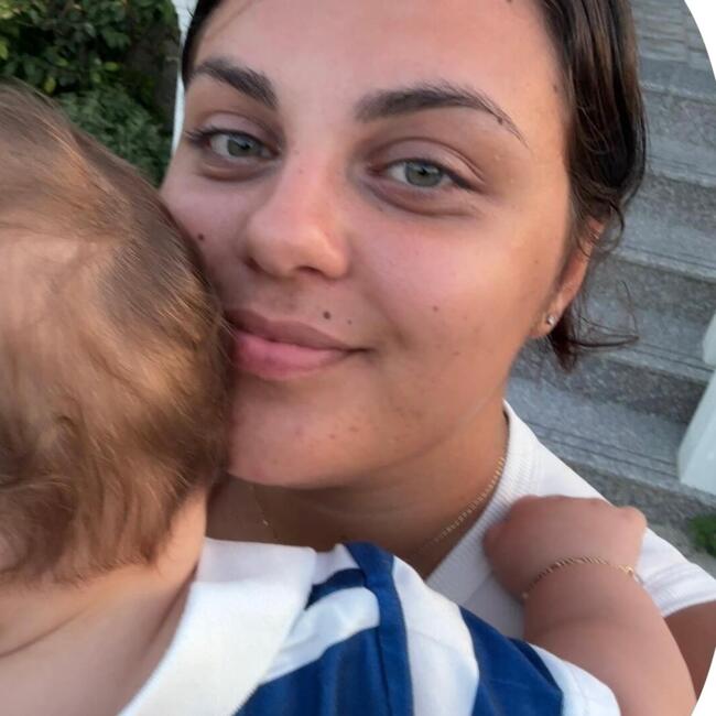 Babysitter in Athens: Alina