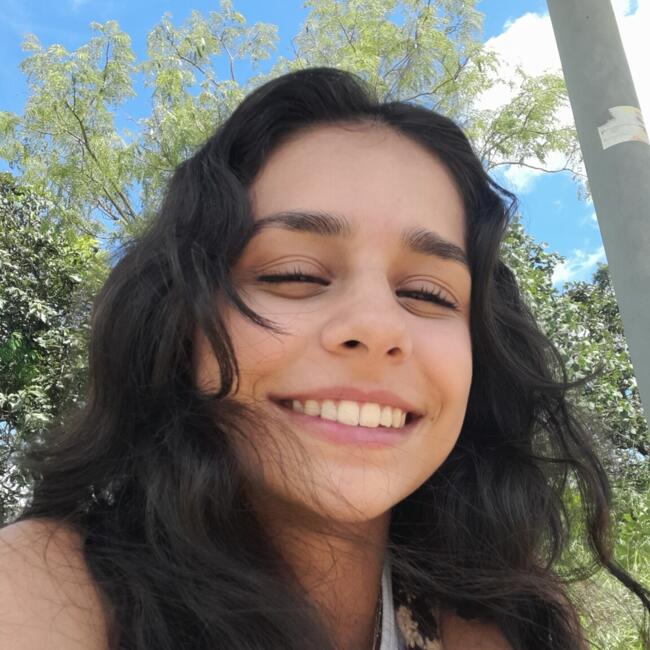Babysitter in Belo Horizonte: Laura
