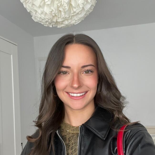 Baby-sitter in La Corogne: Cristina Pérez-Castrillon