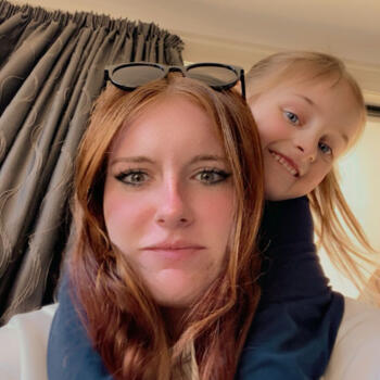 Babysitter in Cromwell: Zara