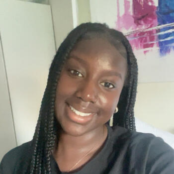 Babysitter Adelaide: Hannah