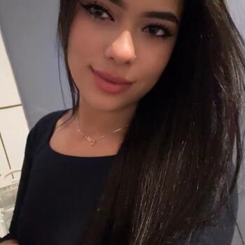 Babysitter em Curitiba: Lavinia