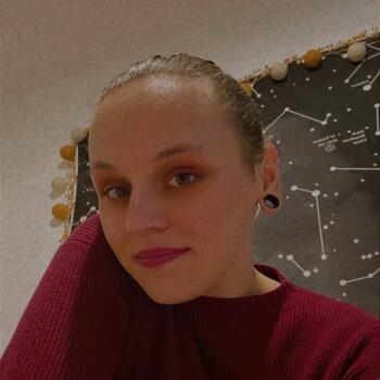 Babysitter in Lorris: Sarah