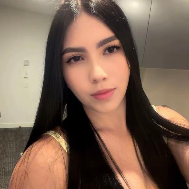 Babysitter in Melbourne: Daniela