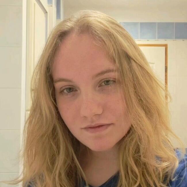 Babysitter in Mouans-Sartoux: Natasha