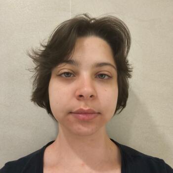 位于阿蒂斯蒙斯的临时保姆: Lara