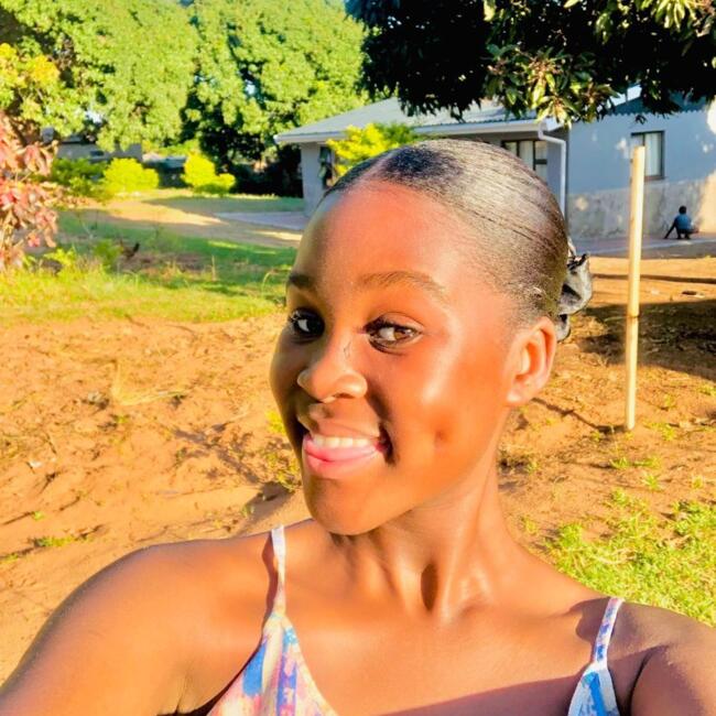 Babysitter in Richards Bay: Yoliswa