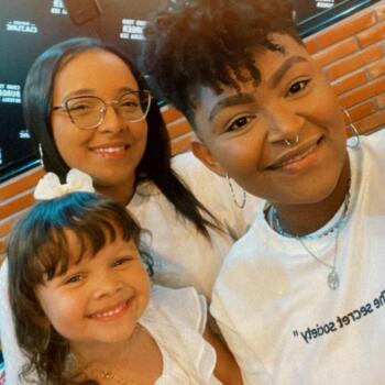 Babysitting job in Curitiba: babysitting job Hellen