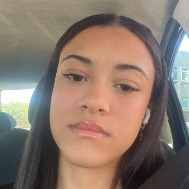 Babysitter in Betim: Ana luiza