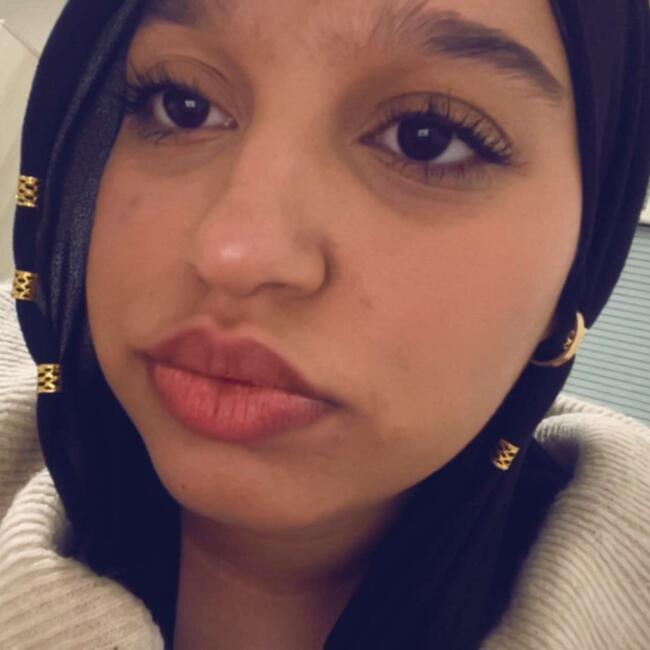 Babysitter in Rillieux-la-Pape: Fatma