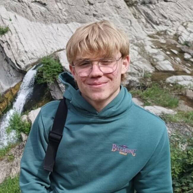 Babysitter in Sutton: Rumen