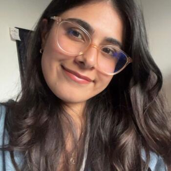 Babysitter in Schrassig: Roya