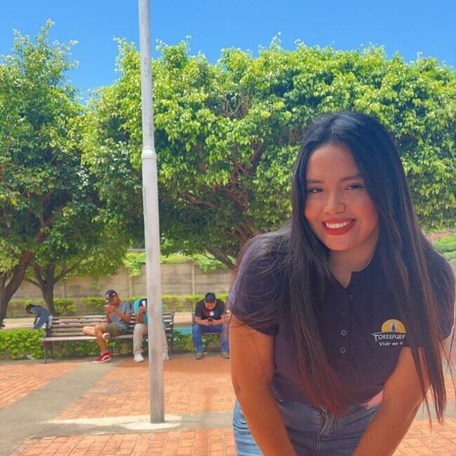 Niñera en Santa Cruz de la Sierra: Lizcareli