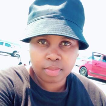 Babysitter in Margate: Phakama