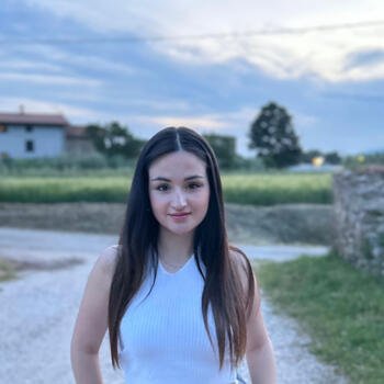 Babysitter a Assisi: Elisa