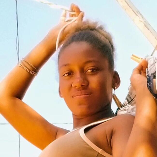 Babá em Barreiras: Adna