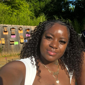 Babysitting job in Long Beach: babysitting job Tyonna