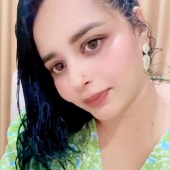 جليسة أطفال في اَلْوُكَيْر: Dodi