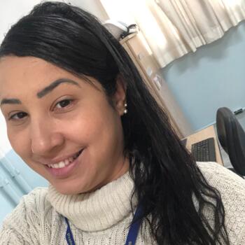 Babysitter in São José dos Campos: Roseane