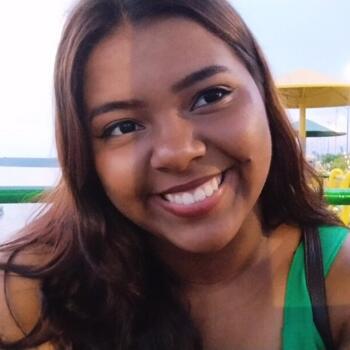 Babysitter Goiânia: Cristina