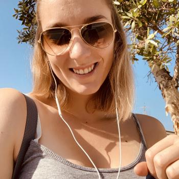 Babysitter Sunshine Coast: Celine