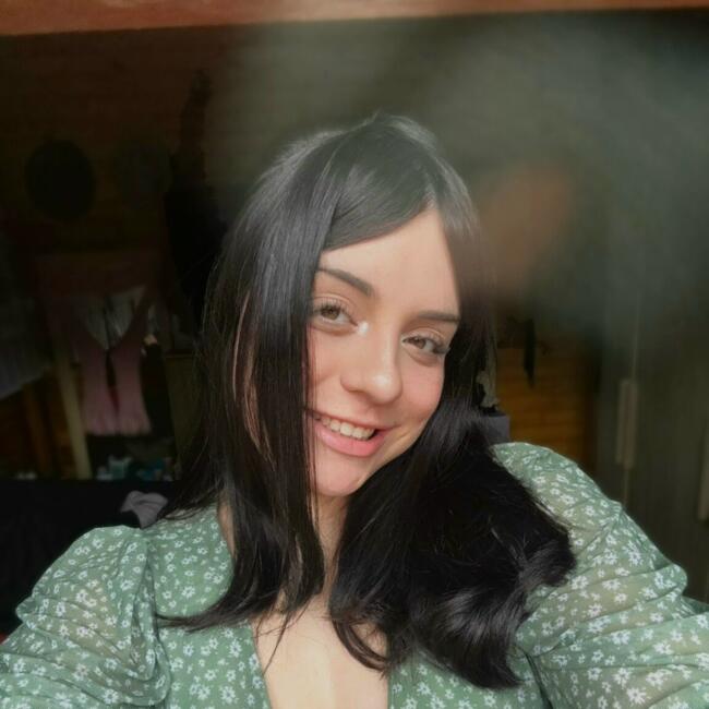 Babysitter in Campo Bom: Bruna