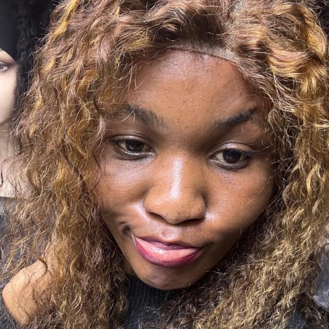 Babysitter in Dubai: Lindiwe