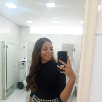 Babysitter in São José do Rio Preto: Melissa
