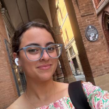 Baby-sitter in Bologne: Nesrine