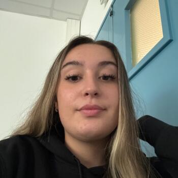 Babysitter in Choisy-le-Roi: Eya