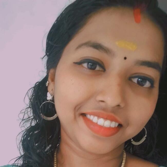 Babysitter in Ernākulam (State of Kerala): Akhila