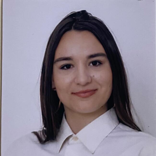 Babysitter in Palomeque: Miriam