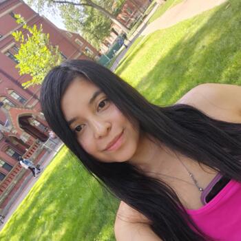 Babysitter in Wakefield: Maria Fernanda