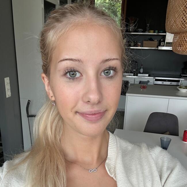 Babysitter in Espoo: Charlotte